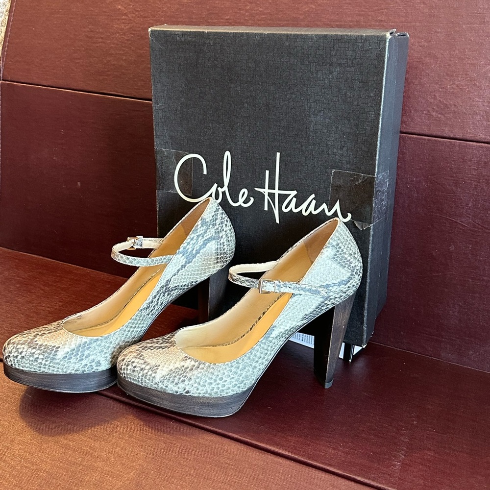 Cole Haan Nike Air Gray Taupe Snake-Print Mary Jane Heels Tall 9B Stephanie